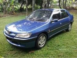 Peugeot 306: Mobil Sedan Klasik yang Masih Menjanjikan