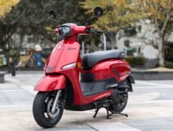 Suzuki Saluto 125: Skuter Matic dengan Teknologi Terkini