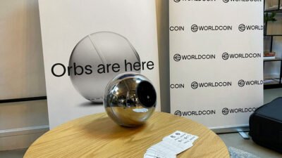 Worldcoin dan World ID: Inovasi Digital atau Ancaman Privasi?