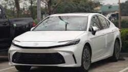 Toyota Camry 2025: Sedan Premium yang Siap Mengguncang Pasar