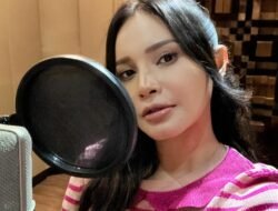 Rossa Siap Masuk Politik untuk Perjuangkan Nasib Musisi Indonesia