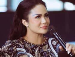 Kris Dayanti: Kuliah di Usia 50 Tahun untuk Wujudkan Impian