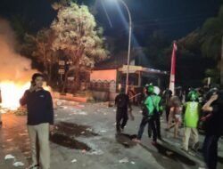 Kerusuhan di Makassar: Gedung DPRD Dilalap Api