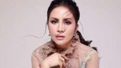 Penyanyi Ibunda Momo Geisha Meninggal Dunia