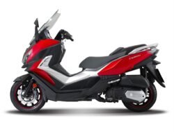 SYM Cruisym 300i: Skuter Tiga Roda yang Memukau dengan Fitur Premium