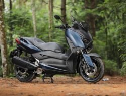 Yamaha XMax 250: Skuter Canggih untuk Pengendara Aktif