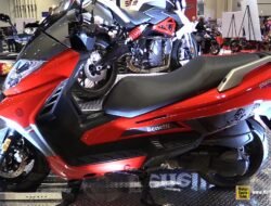 Benelli Zafferano 250: Skuter Tangguh untuk Petualangan Anda