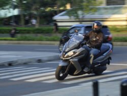 Kymco Downtown 250i: Skuter Urban dengan Kinerja Tangguh