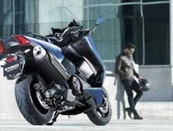 Yamaha TMAX DX – Teknologi dan Desain yang Berkelas
