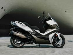 Kymco Xciting 400i – Kekuatan dan Kenyamanan di Jalan