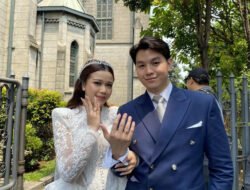 Momen Bersejarah Brisia Jodie dan Jonathan Alden di Gereja Katedral