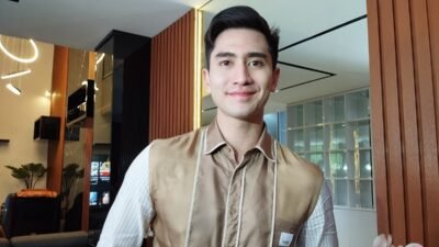Verrell Bramasta Klarifikasi Pemakaian Vest Saat Kunjungi Korban Banjir