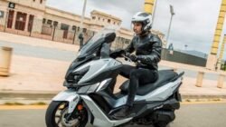 SYM Cruisym 300i: Desain Sporty dengan Performa Tinggi
