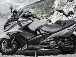 Kymco AK 550: Skuter Premium untuk Pengendara Modern