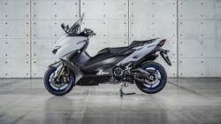 Yamaha TMAX DX: Skuter Mewah yang Menggoda di Pasaran