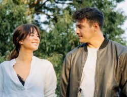 Aurelie Moeremans Rayakan Kelahiran Anak Pertama