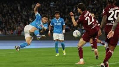 Napoli Terus Perkecil Jarak ke Milan usai Menang atas Torino — Atmosfer, Evaluasi, dan Ambisi