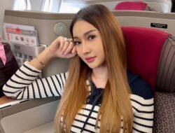 Artis Lucinta Luna: Salat Ied di Barisan Laki‑Laki, Langkah Keberanian yang Menyentuh