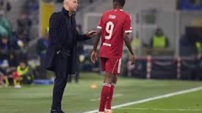 Isak Kembali ke Lapangan Latihan, Liverpool Tarik Napas Lega